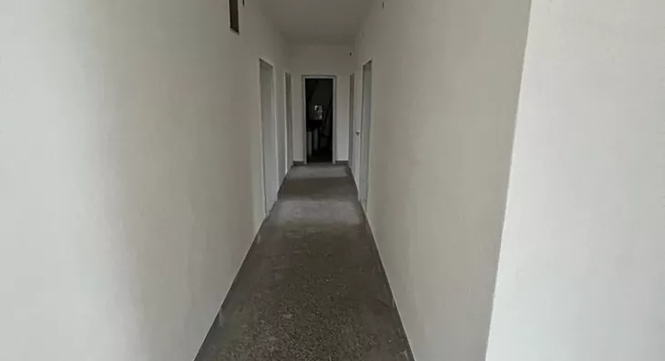 Poslovna zgrada | 4zida