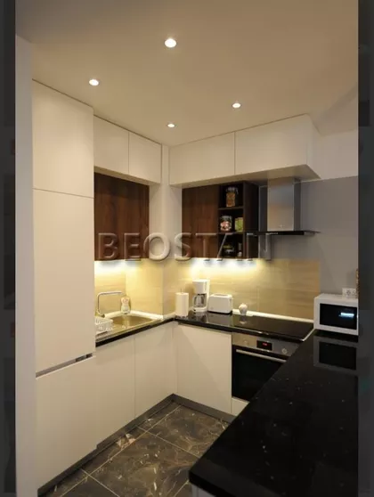 Tadije Sonder Majera | 4zida.rs