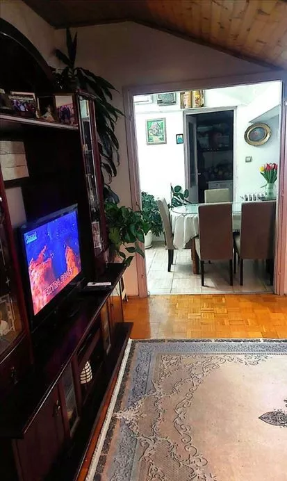 Sare Bernar | 4zida.rs