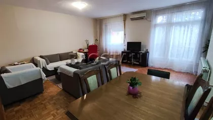Paunova | 4zida.rs