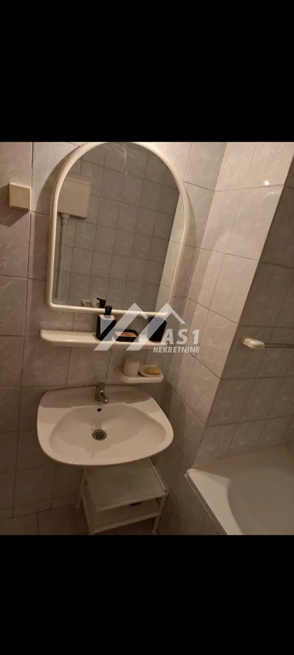 Starine Novaka | 4zida.rs