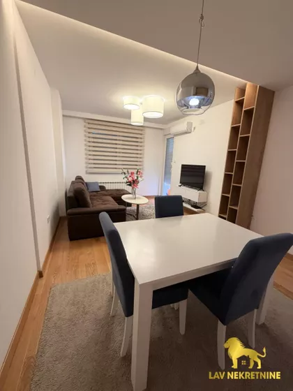 ZMAJ OGNJENA VUKA | 4zida.rs