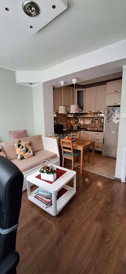 Meštrovićeva | 4zida.rs