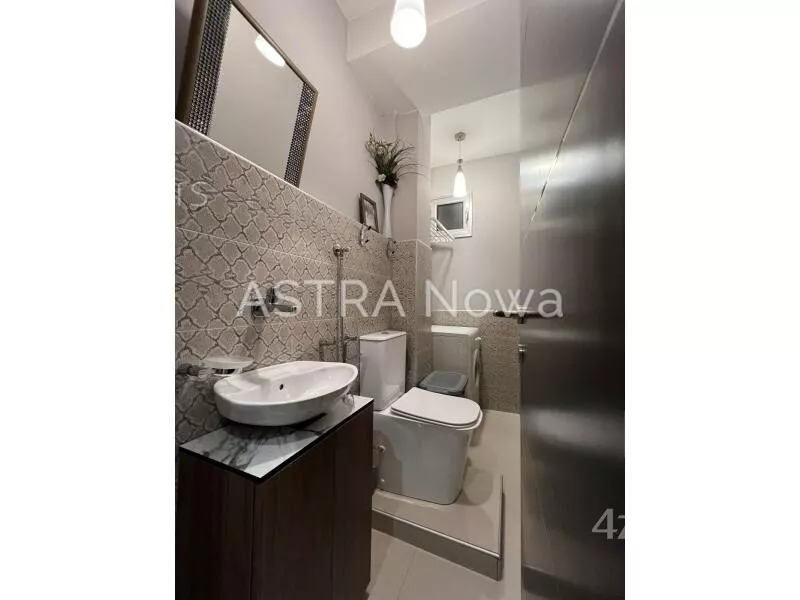 Šestosoban stan | 4zida