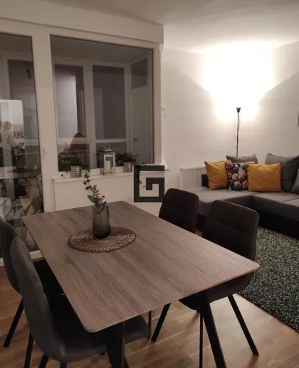 Vjekoslava Kovača | 4zida.rs