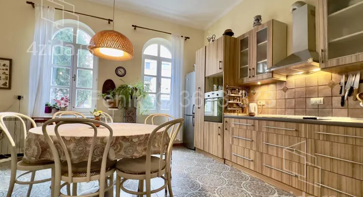 Četvoroiposoban stan | 4zida