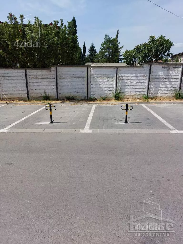 Parking | 4zida