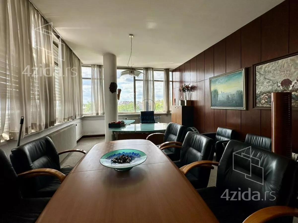 Poslovni prostor | 4zida