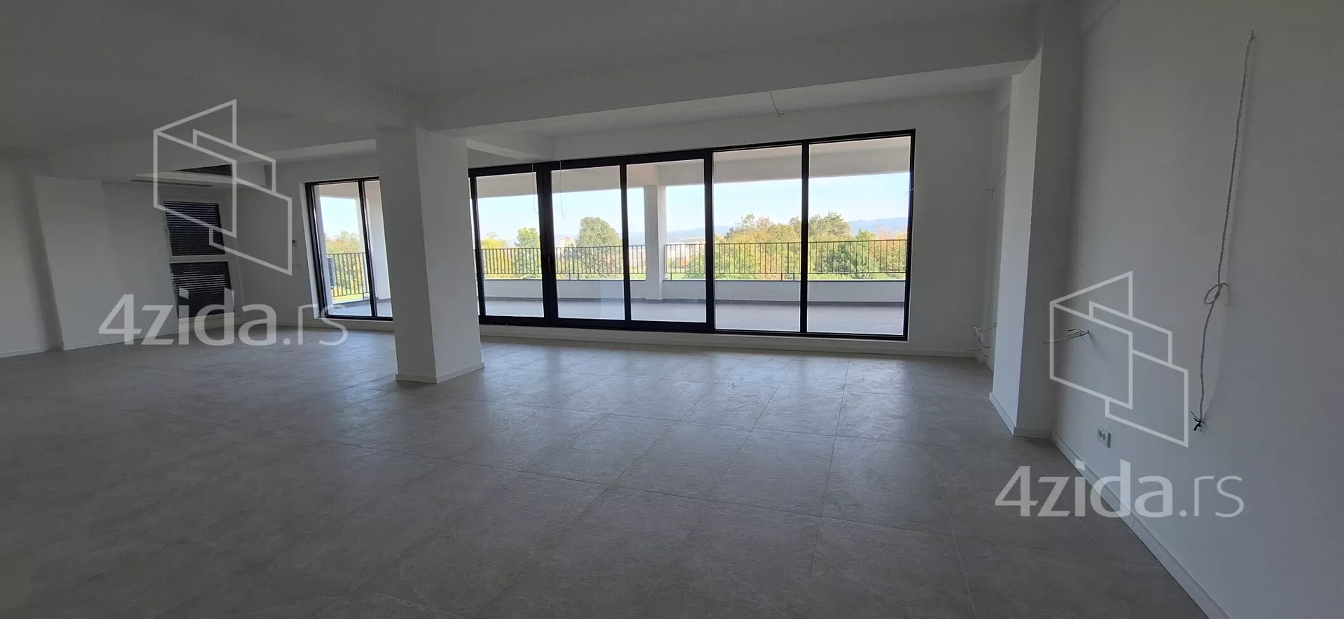 Petosoban stan | 4zida