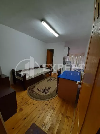 Jovana Ristića | 4zida.rs
