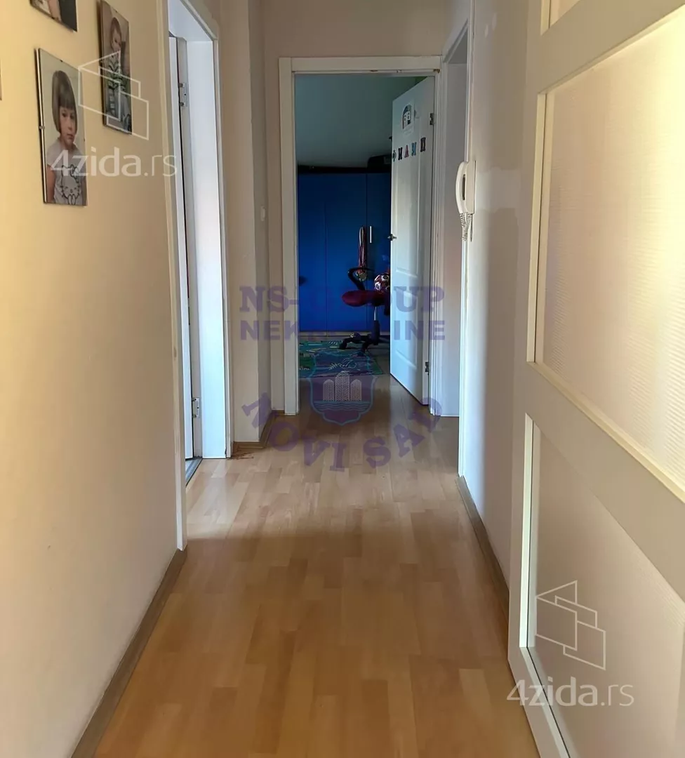 Šestosoban stan | 4zida
