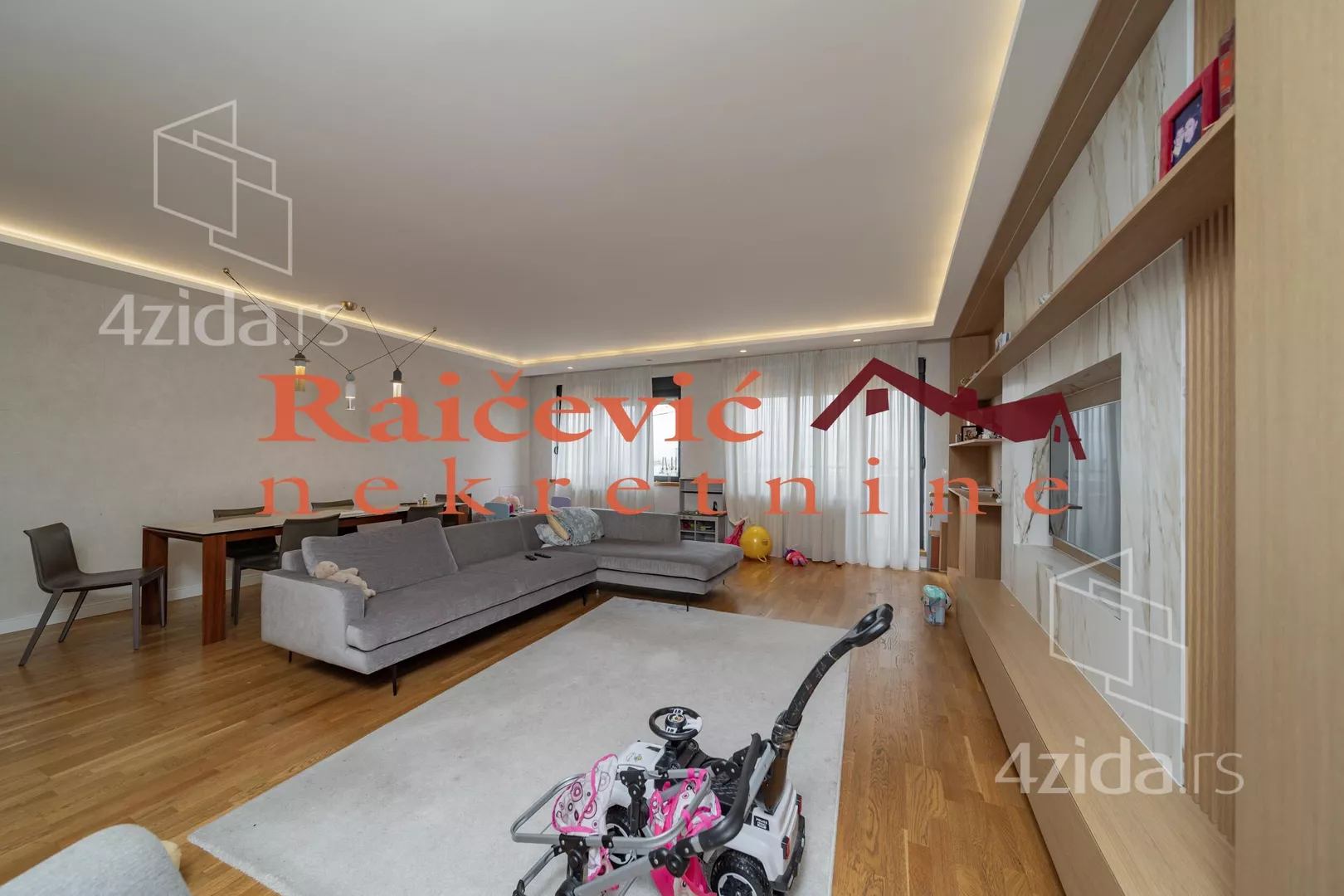 Četvorosoban stan | 4zida