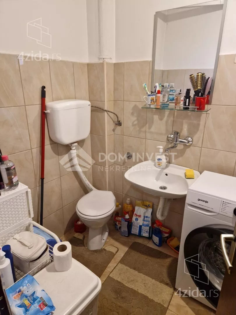 Četvoroiposoban stan | 4zida