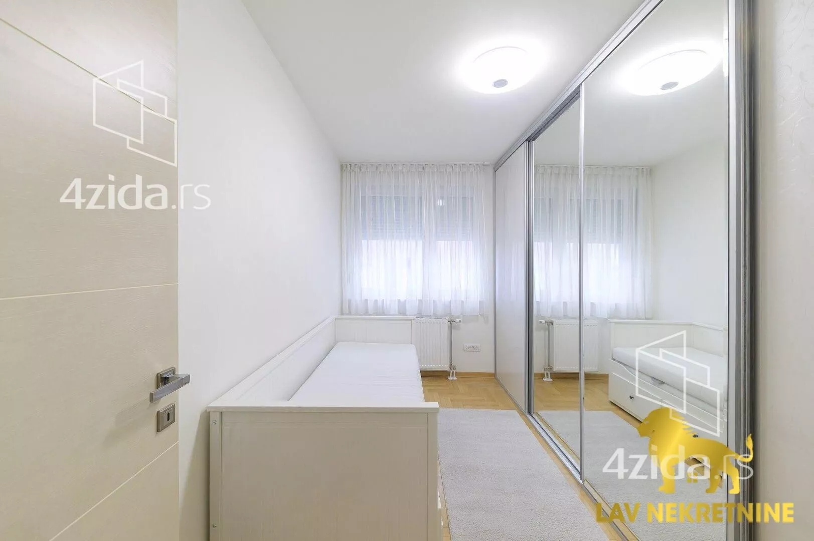 Dvoiposoban stan | 4zida