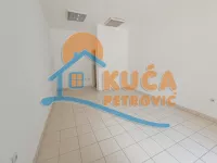 Lokal | 4zida