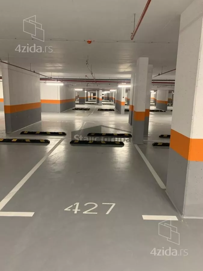 Garaža/Parking | 4zida