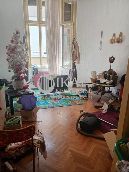 Cara Dušana | 4zida.rs