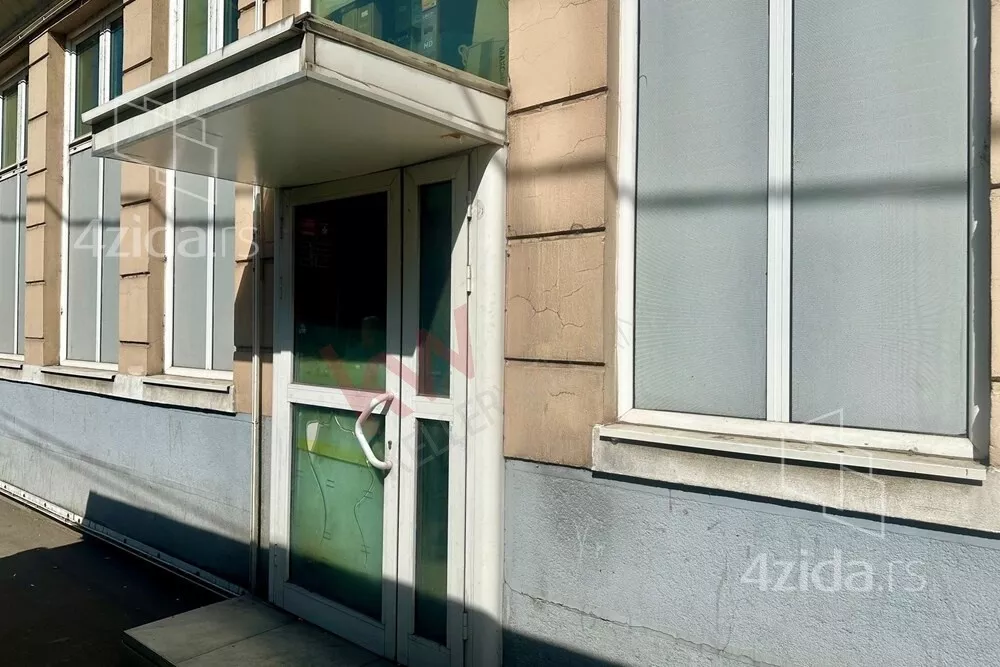 Lokal | 4zida