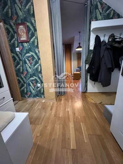 Mala Amerika | 4zida.rs