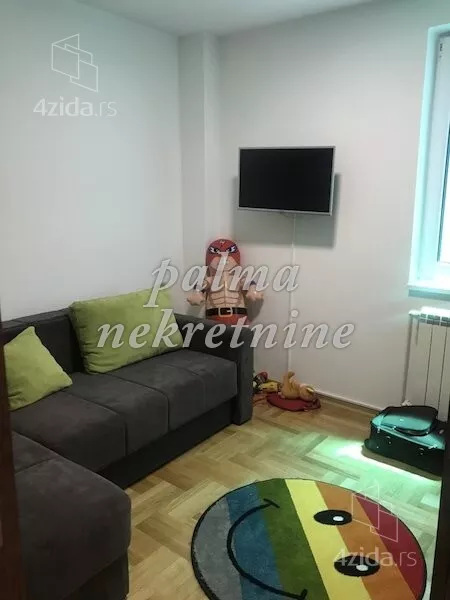 Petosoban stan | 4zida