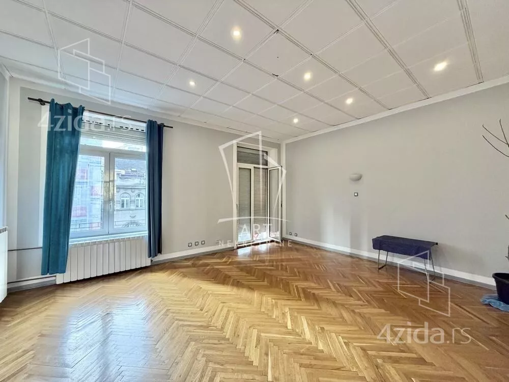 Četvoroiposoban stan | 4zida