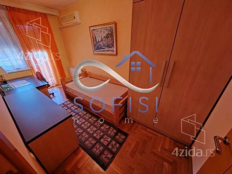 Troiposoban stan | 4zida