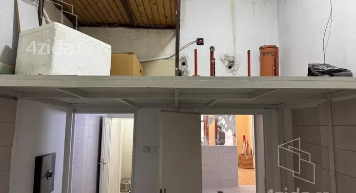Lokal | 4zida