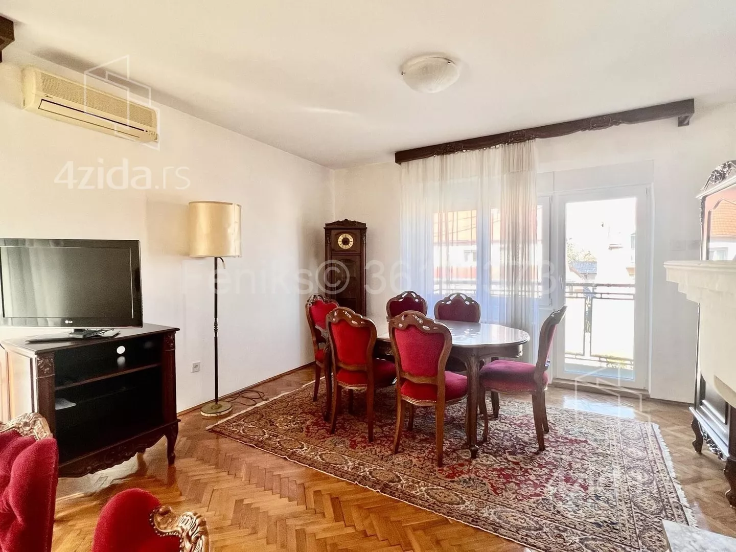 Četvoroiposoban stan | 4zida