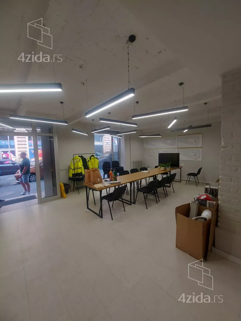 Poslovni prostor | 4zida