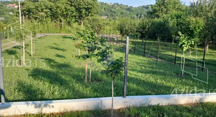 Građevinsko zemljište | 4zida