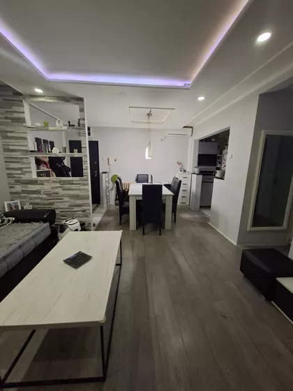 Lajoša Joa 59 | 4zida.rs