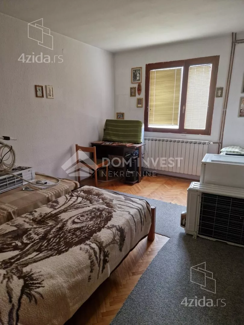 Četvoroiposoban stan | 4zida