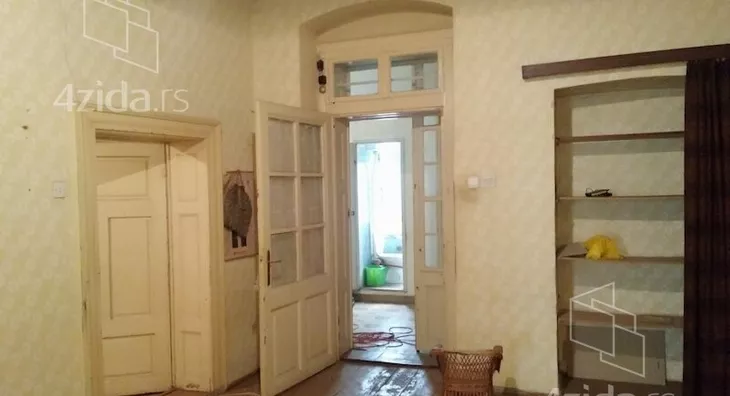 Četvoroiposoban stan | 4zida