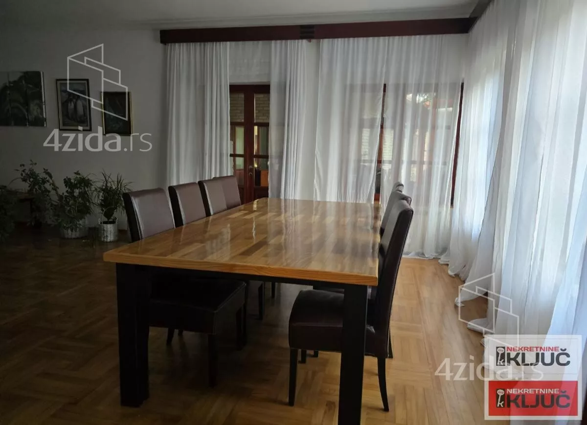 Kuća | 4zida