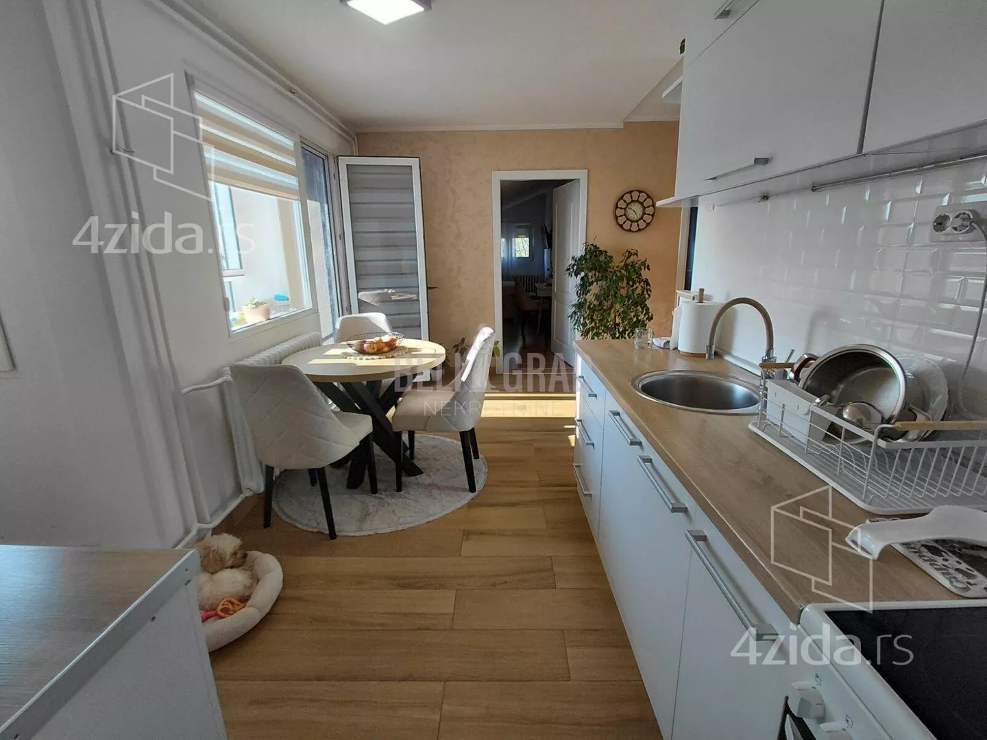 Troiposoban stan | 4zida