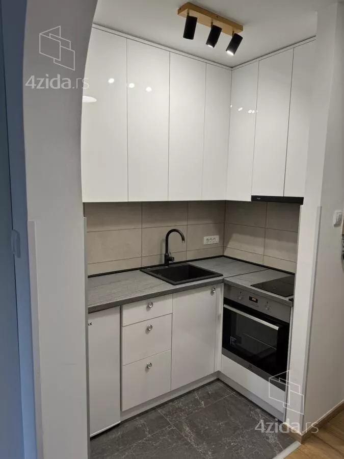 Garsonjera | 4zida