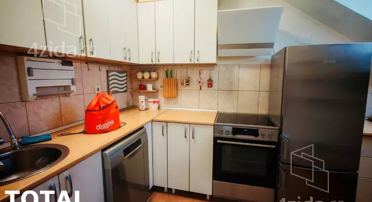 Petosoban stan | 4zida