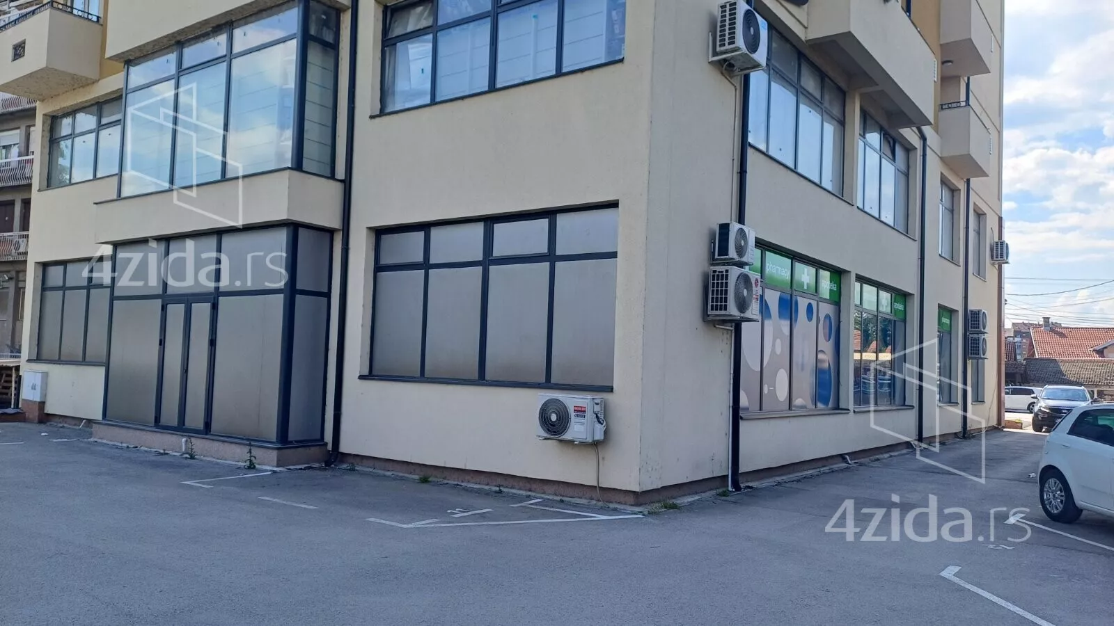 Poslovni prostor | 4zida