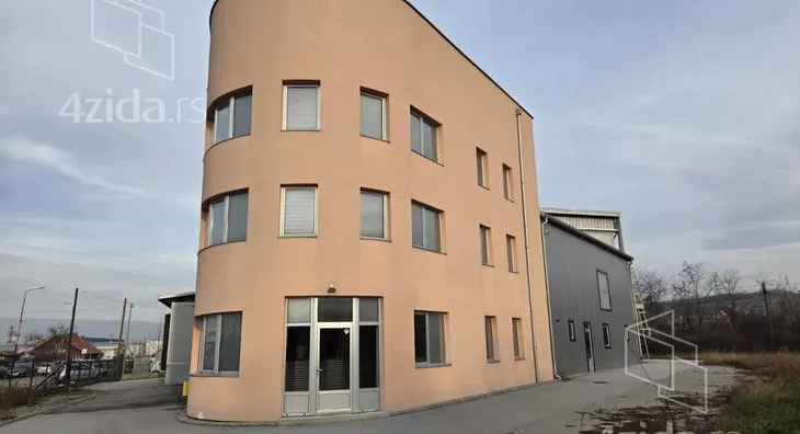 Poslovni prostor | 4zida