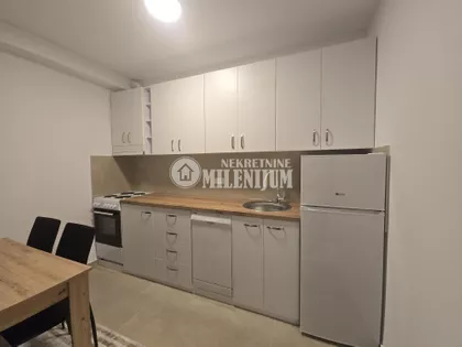 Surčinska | 4zida.rs