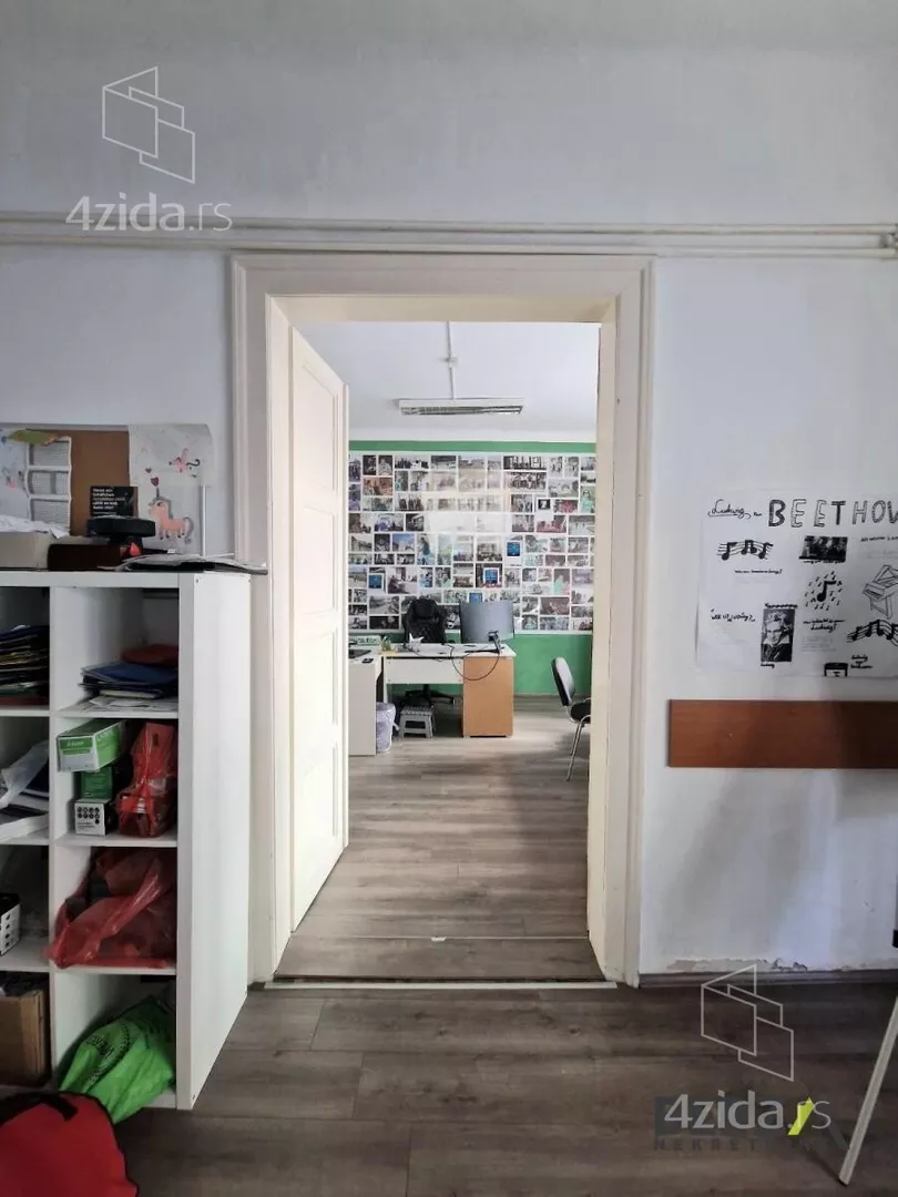 Šestosoban stan | 4zida