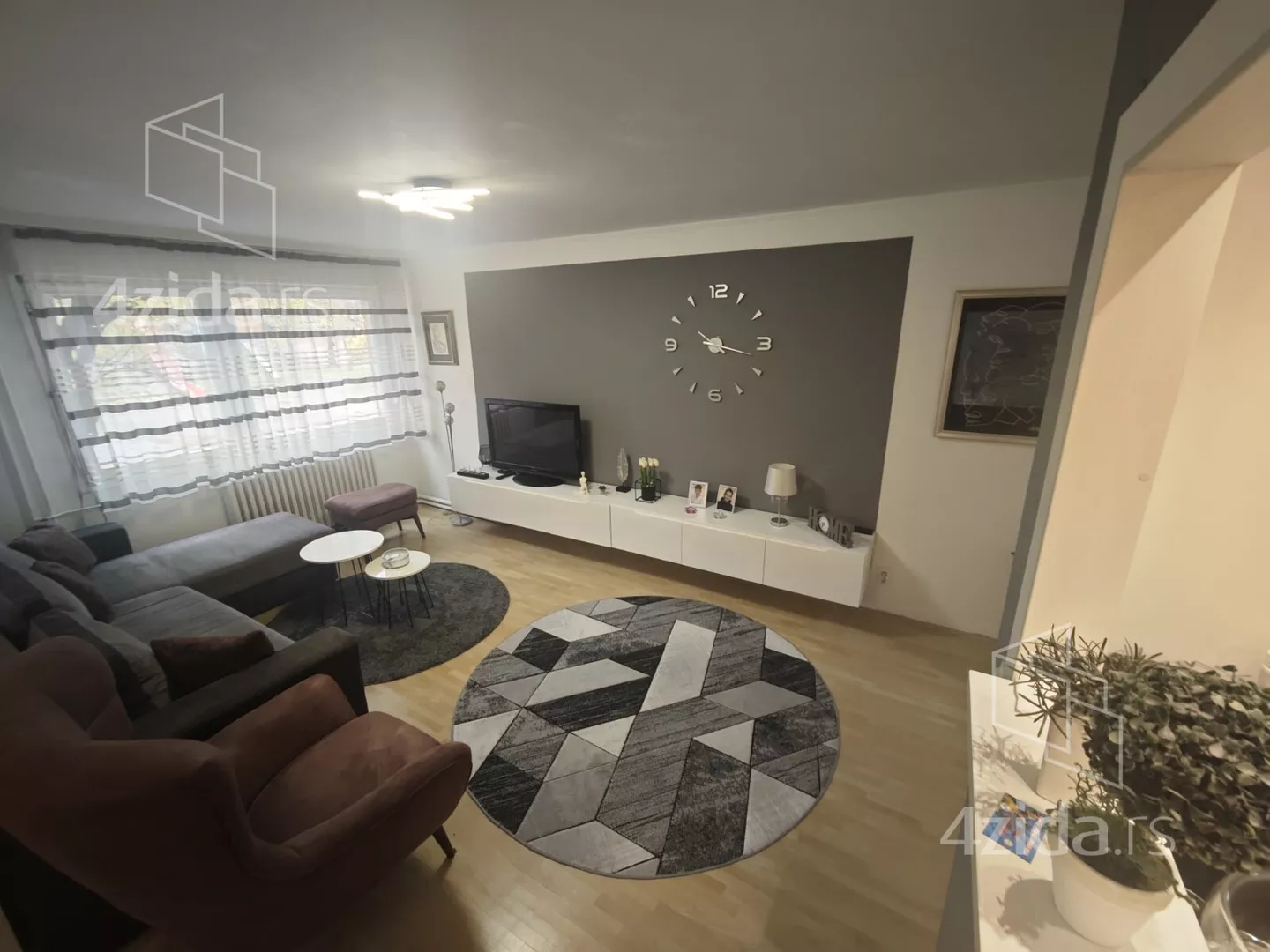 Trosoban stan | 4zida