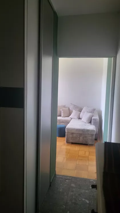 Ustanička | 4zida.rs