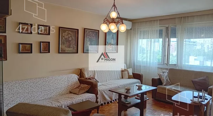 Troiposoban stan | 4zida