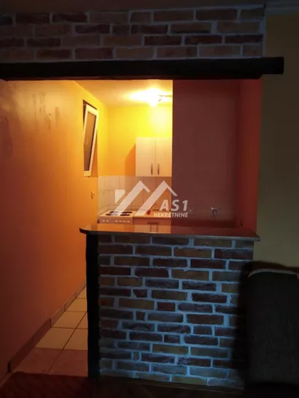 Bulevar Cara Lazara | 4zida.rs