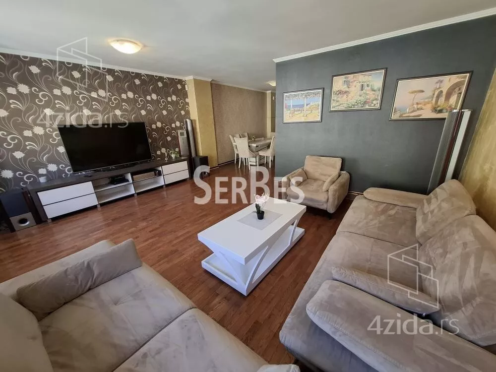 Četvorosoban stan | 4zida