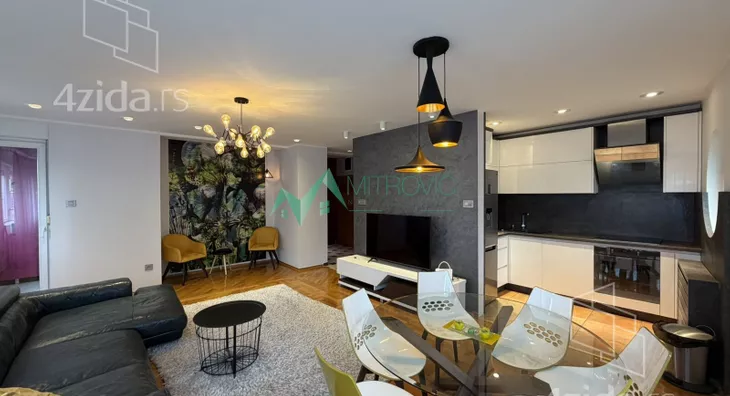 Četvoroiposoban stan | 4zida