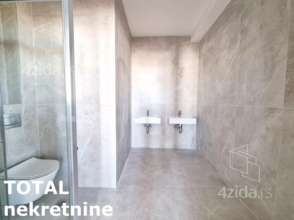 Četvoroiposoban stan | 4zida