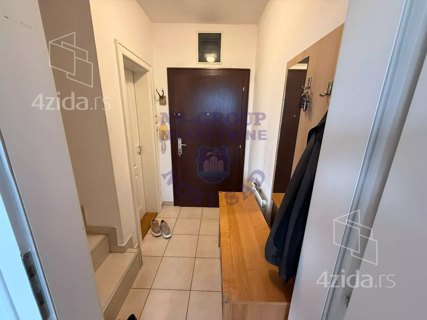 Troiposoban stan | 4zida