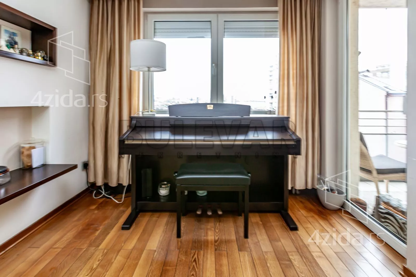 Četvorosoban stan | 4zida